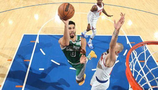 C7娱乐官方网站-领先25分遭遇逆转与绝杀 关键时刻迷失成绿军常态